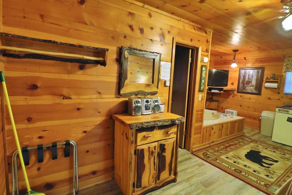 Alpine Mountain Sweetheart Cabin Jacuzzi #8 เฮเลน ภายนอก รูปภาพ