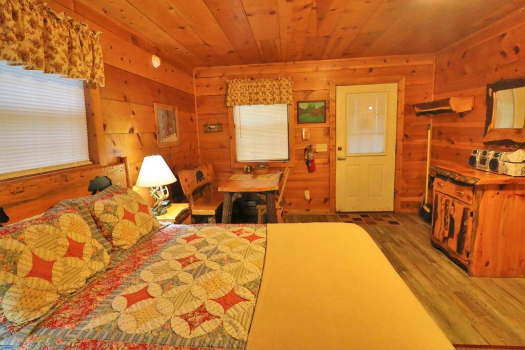 Alpine Mountain Sweetheart Cabin Jacuzzi #8 เฮเลน ภายนอก รูปภาพ